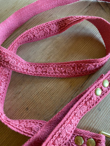 Walk in Style - Lace Dog Leash - Raspberry