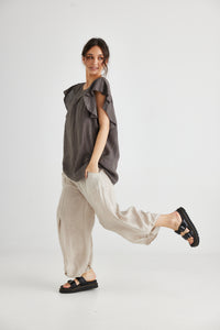 Lulu linen pants. Sandstone