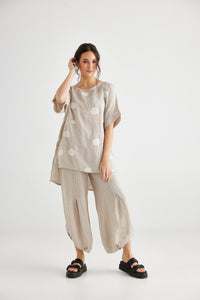 Lulu linen pants. Sandstone