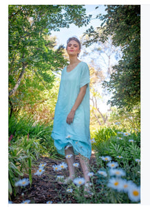 Primavera linen dress. Mint