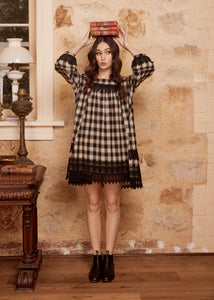 Isla Plaid dress. Black.